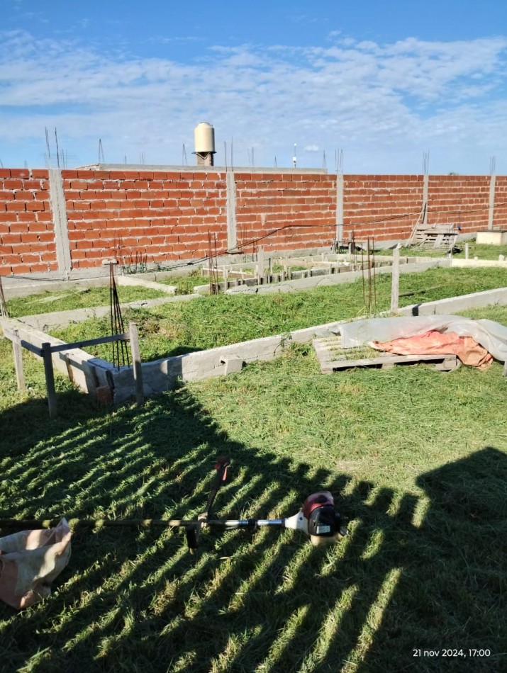 Oportunidad Terreno En San Vicente Con Pileta Y Quincho