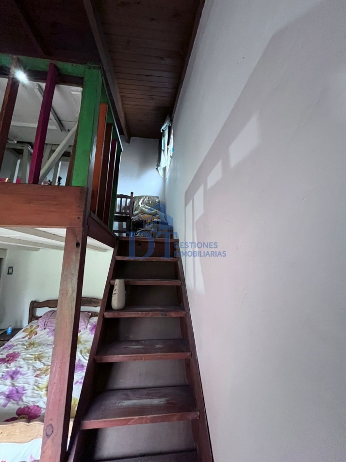 Casa 3 Ambientes con Gran Patio, Pileta, Quincho y Doble Cochera