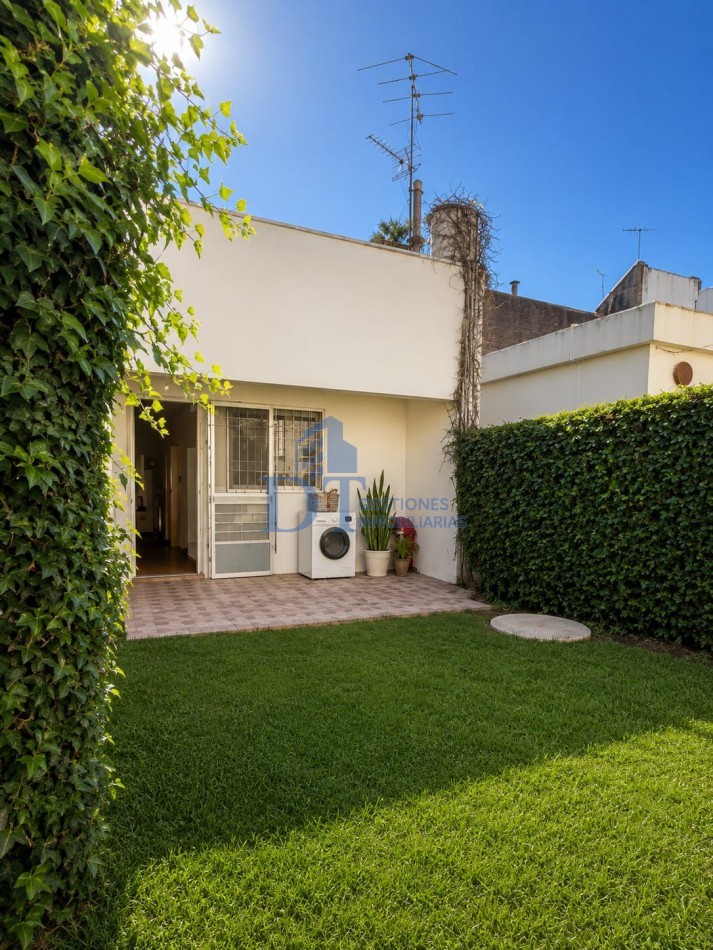 Casa de 3 Ambientes con Hermoso Patio en Ubicacion Estrategica - Quilmes