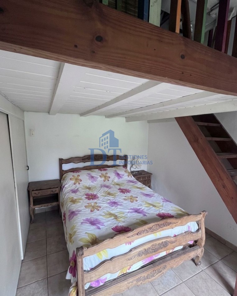 Casa 3 Ambientes con Gran Patio, Pileta, Quincho y Doble Cochera